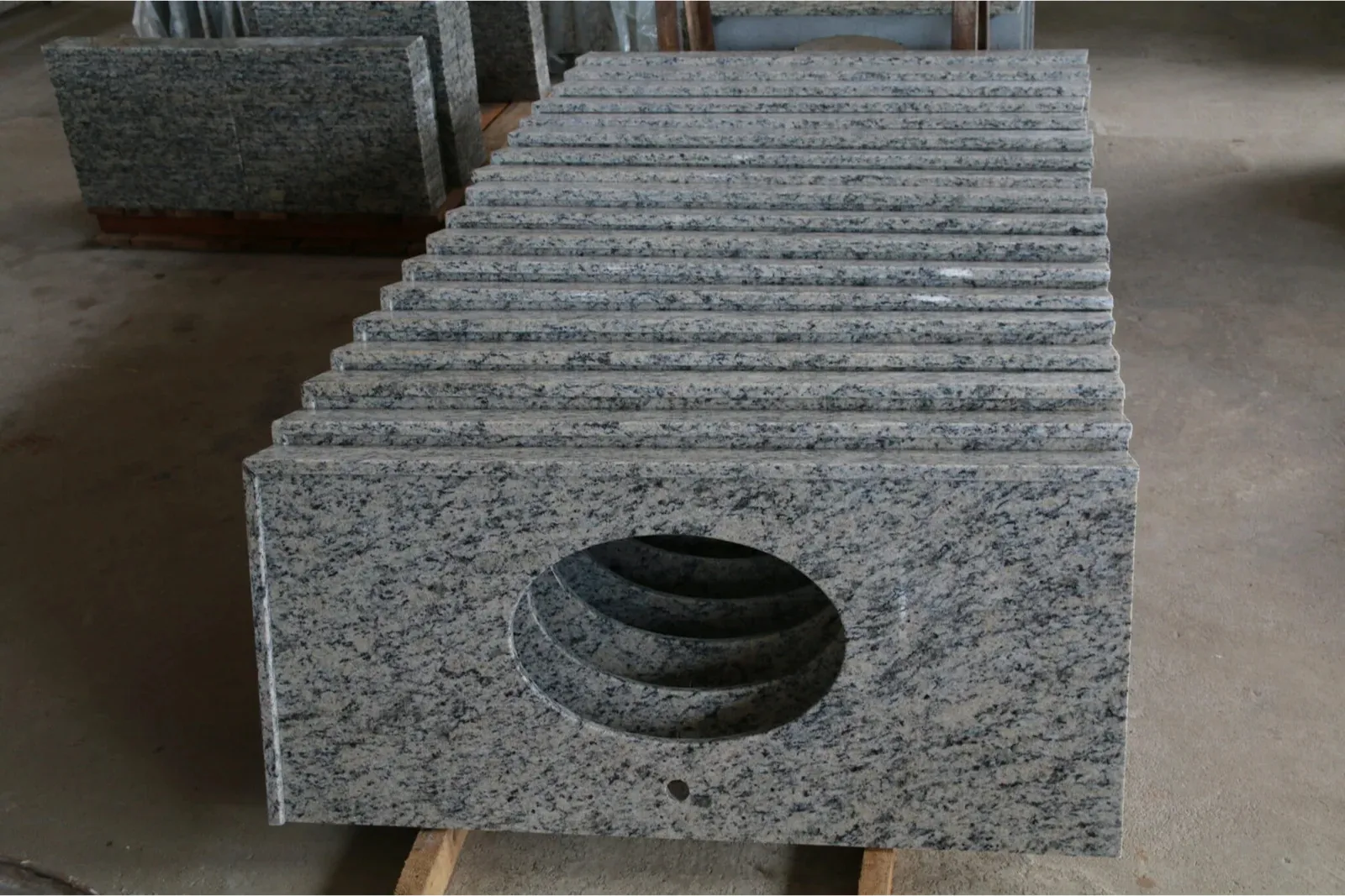 Elementos de Acabamentos - Produtos rochas naturais Gramobras